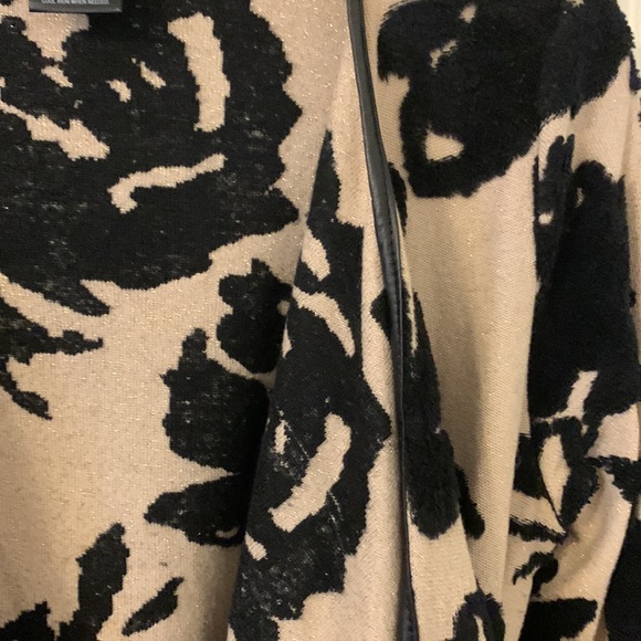 INC floral black and beige wrap - Picture 6 of 14